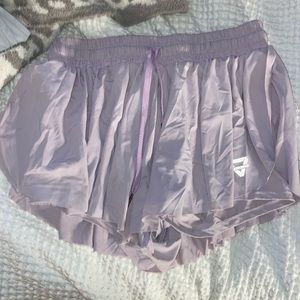 Lilac flowy shorts- size M